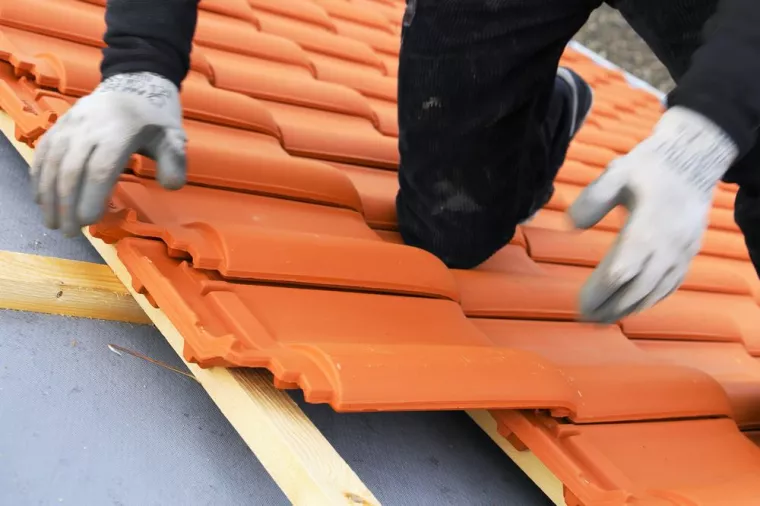 Tuiles mécaniques : quels sont les avantages de cette pose sur une toiture ?, Nanterre, Thierry ZUGETTA